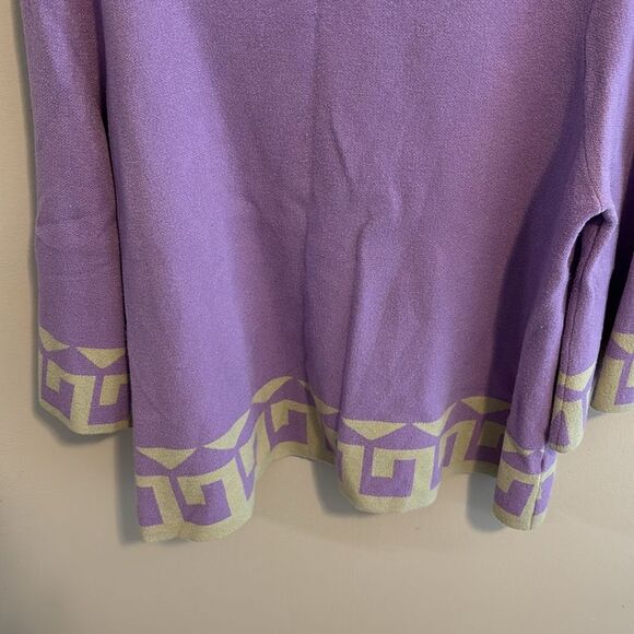 Fate Purple sweater size large - Picture 3 of 6
